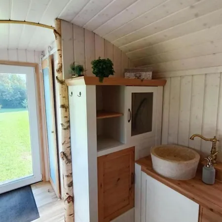 Zirkuswagen Vom Sommerhof By Interhome